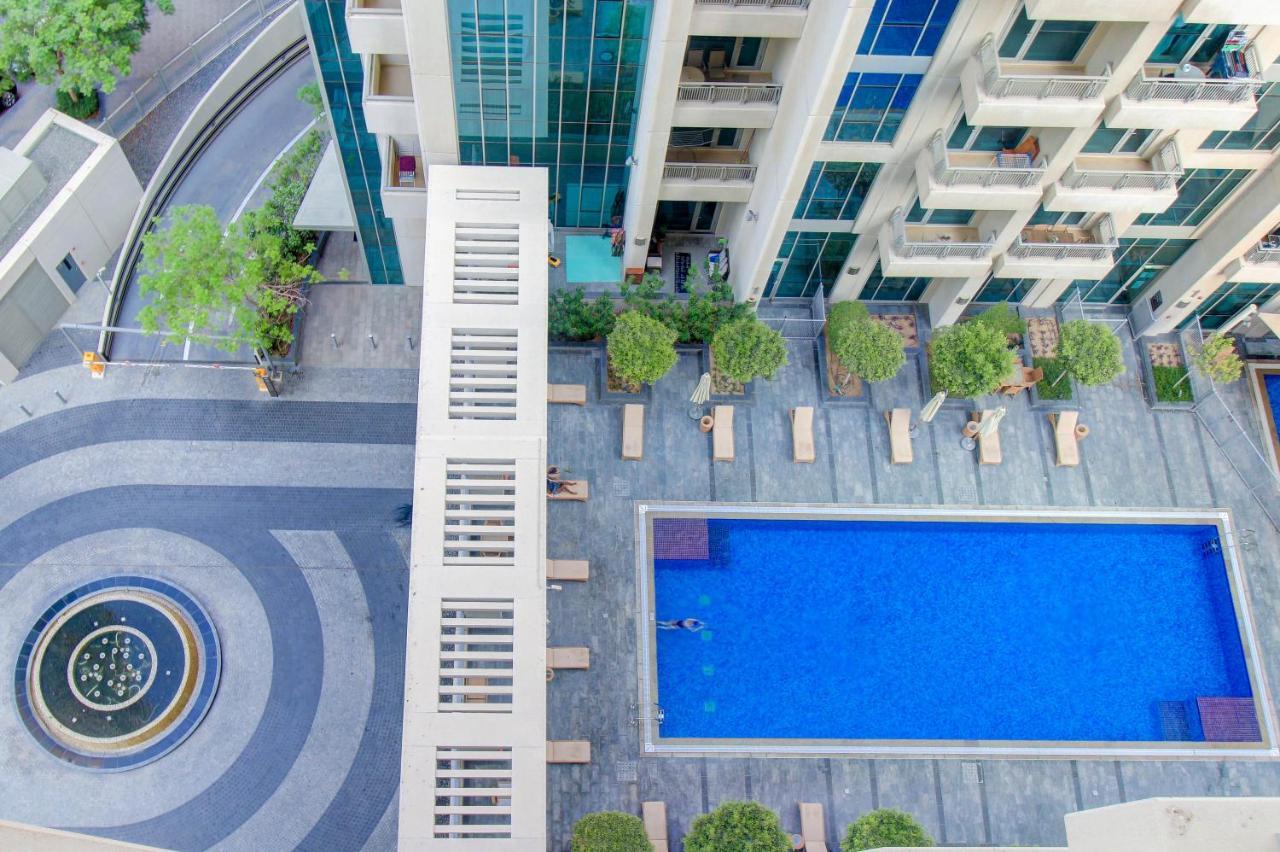 Durrani Homes - Luxurious Studio Near Dubai Mall With Pool View Kültér fotó