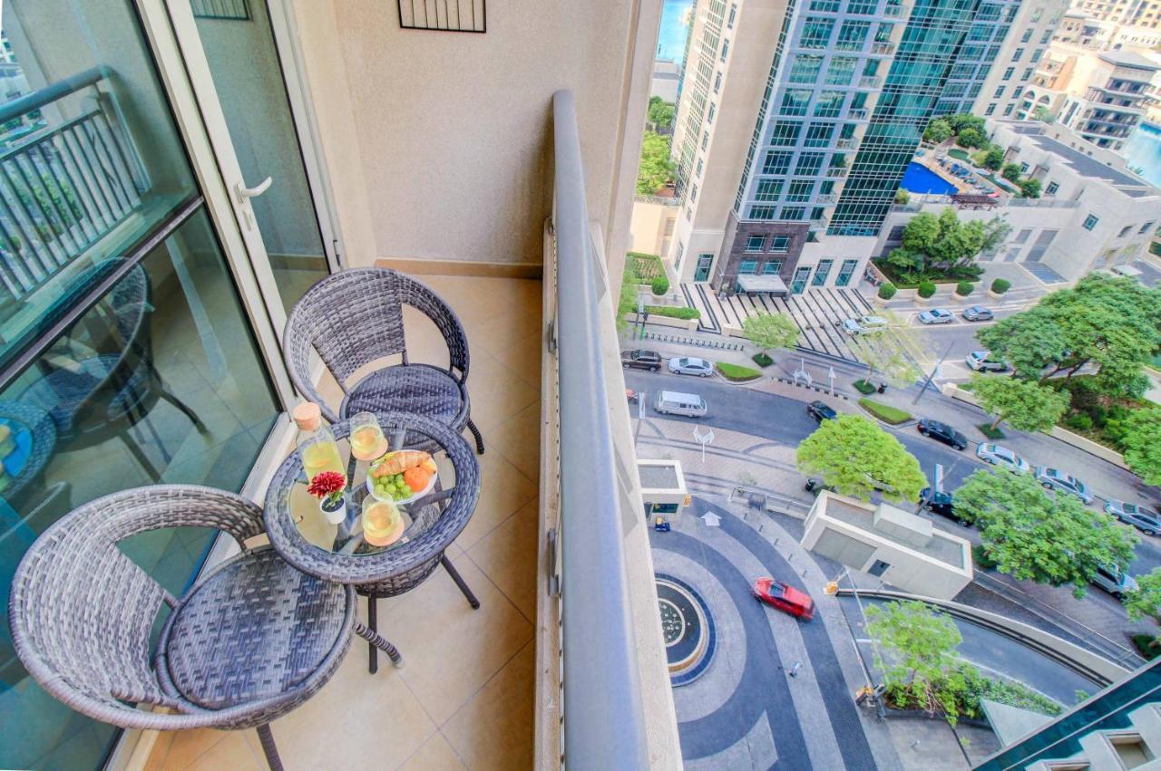 Durrani Homes - Luxurious Studio Near Dubai Mall With Pool View Kültér fotó